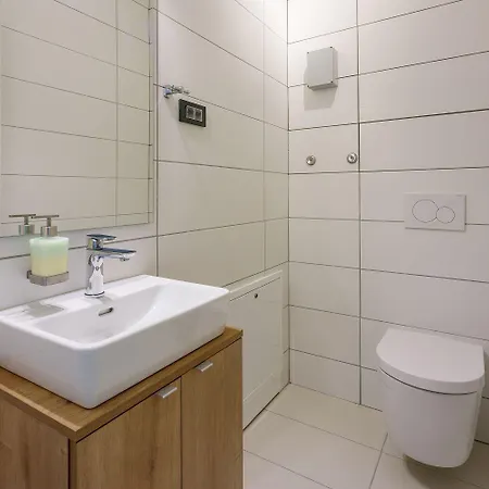 Apartman Einzigartiges Nur 500 Meter Zum Mit Sauna, Gym, Pool, Wifi *