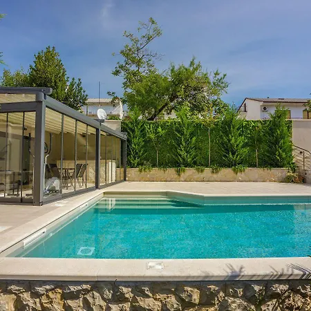 Einzigartiges Nur 500 Meter Zum Mit Sauna, Gym, Pool, Wifi Apartman *