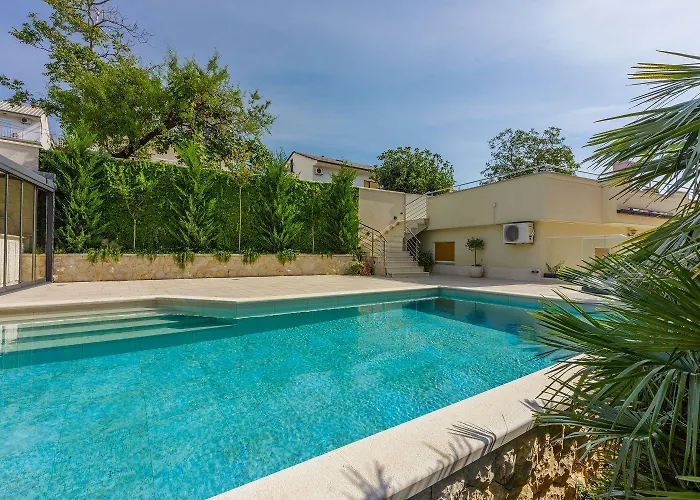 Einzigartiges Nur 500 Meter Zum Mit Sauna, Gym, Pool, Wifi Crikvenica