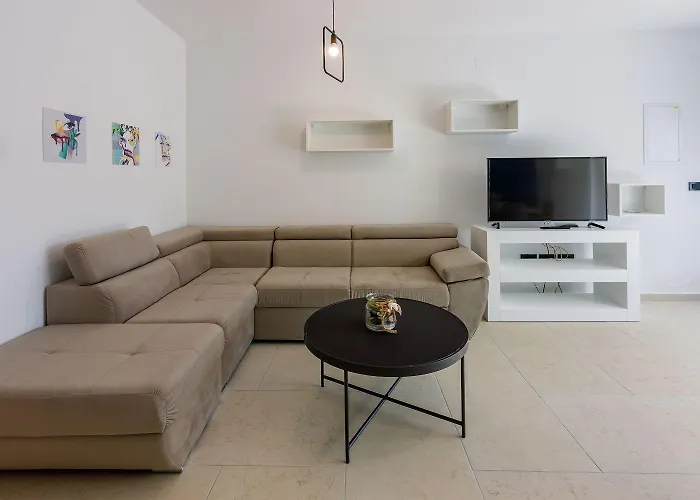 Einzigartiges Nur 500 Meter Zum Mit Sauna, Gym, Pool, Wifi Crikvenica
