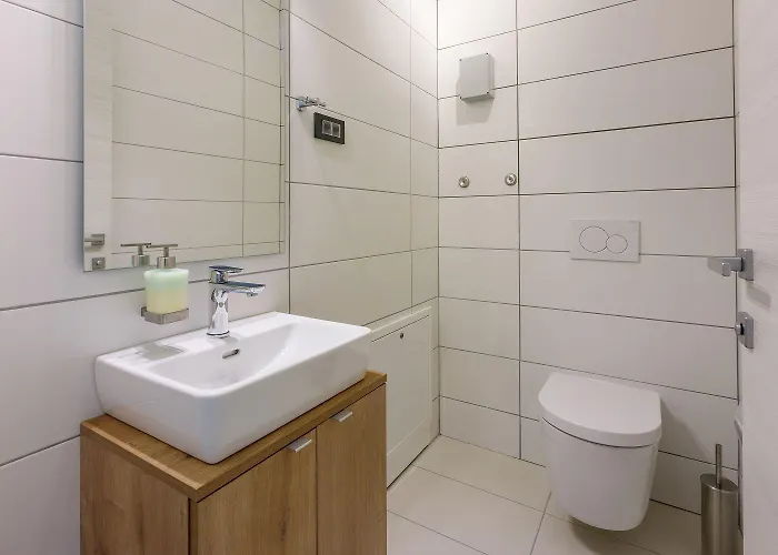 Lägenhet Einzigartiges Nur 500 Meter Zum Mit Sauna, Gym, Pool, Wifi *