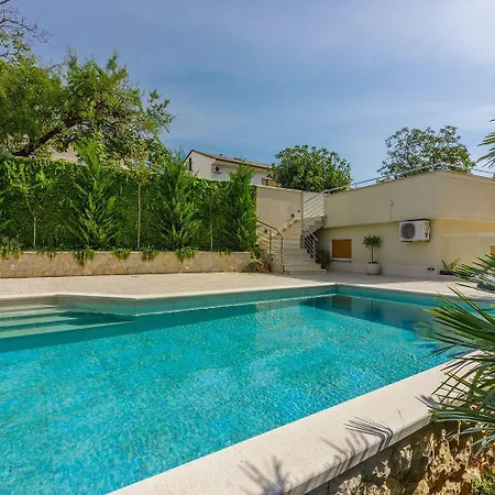 Einzigartiges Nur 500 Meter Zum Mit Sauna, Gym, Pool, Wifi Crikvenica