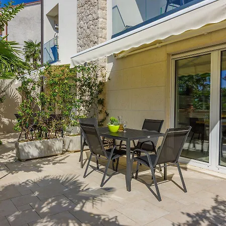 Einzigartiges Nur 500 Meter Zum Mit Sauna, Gym, Pool, Wifi