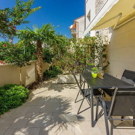 Einzigartiges Nur 500 Meter Zum Mit Sauna, Gym, Pool, Wifi * Crikvenica