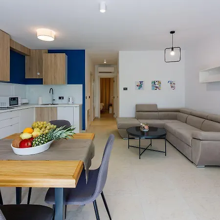 Einzigartiges Nur 500 Meter Zum Mit Sauna, Gym, Pool, Wifi