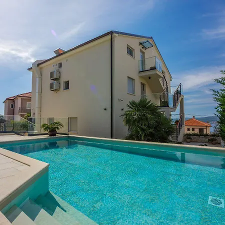 Apartment Einzigartiges Nur 500 Meter Zum Mit Sauna, Gym, Pool, Wifi *