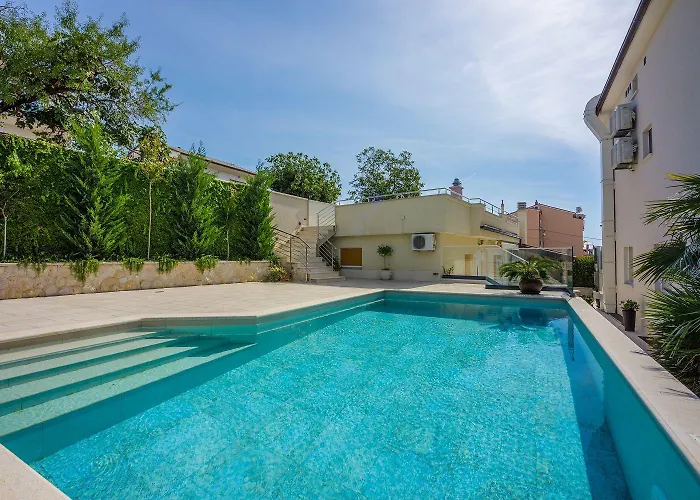Einzigartiges Nur 500 Meter Zum Mit Sauna, Gym, Pool, Wifi